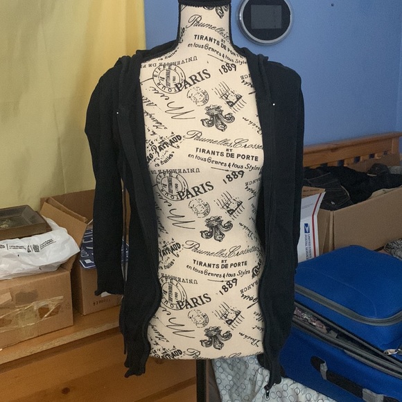 FREE W/ $10+ Purchase: Wet Seal Black Sweatshirt - Picture 2 of 7